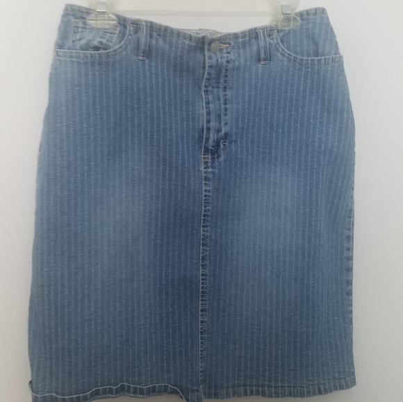 Jean skirt - Picture 1 of 2